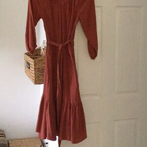Elegant Rust Midi Dress